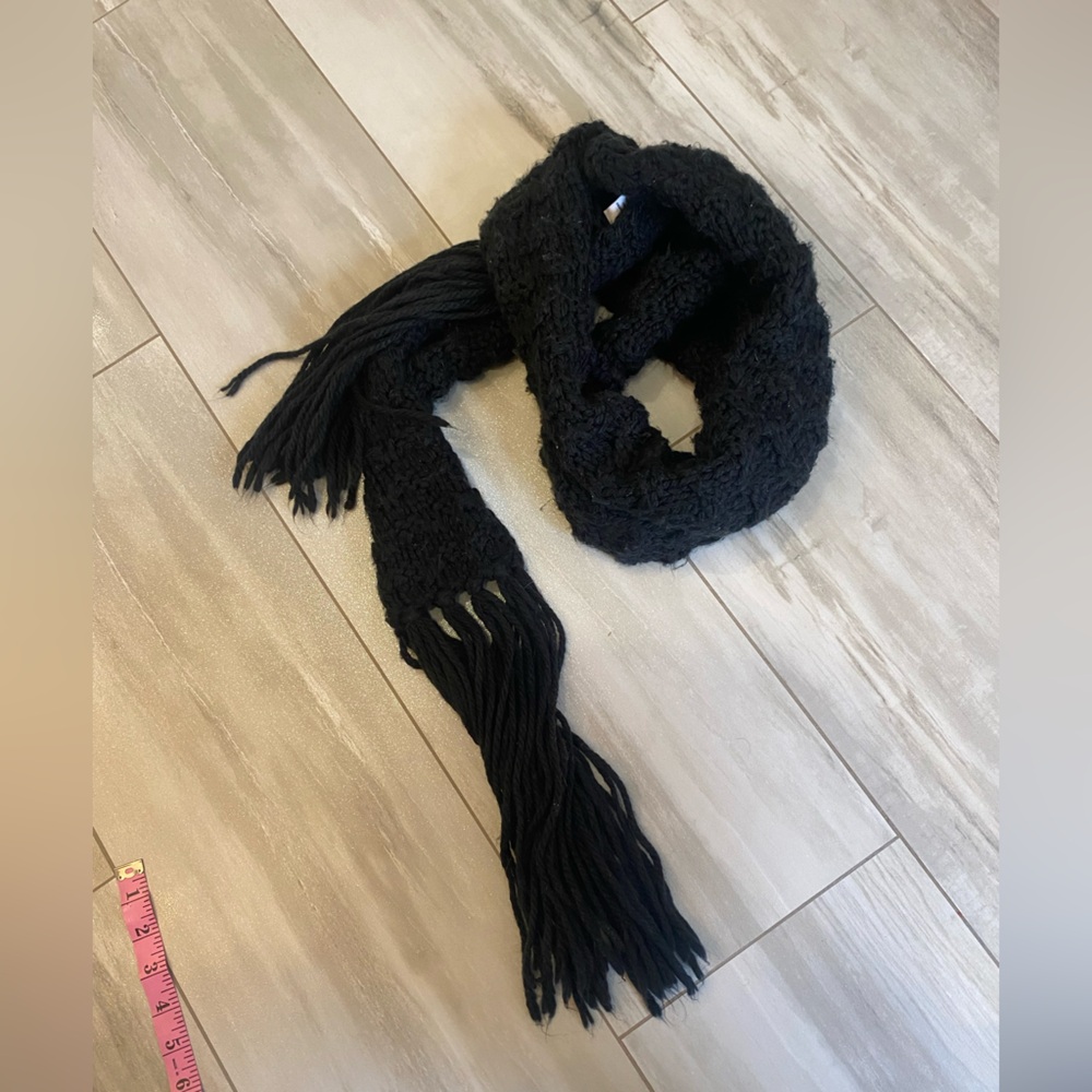 Jessica Simpson Acrylic Solid Black Knitted Warm Long Scarf with Fringe, OS